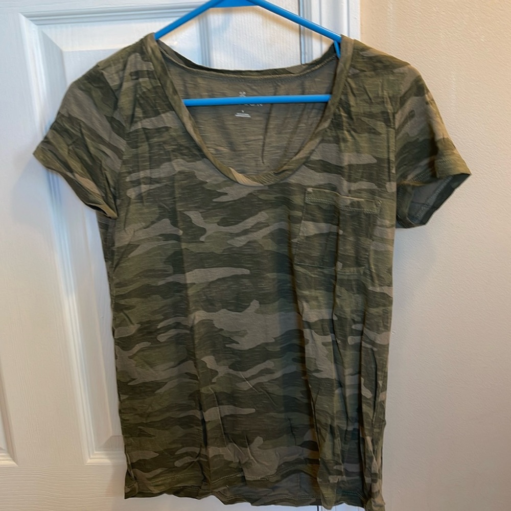 Camo tee